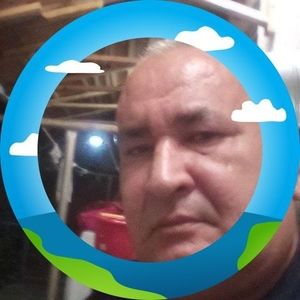 Meet your Posher, Adolfo